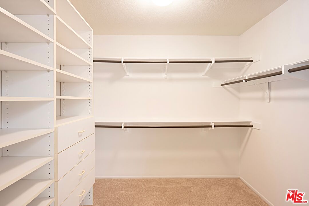 Pacific Palisades, California, 90272, United States, 3 Bedrooms Bedrooms, ,2 BathroomsBathrooms,Residential,For Sale,1926101