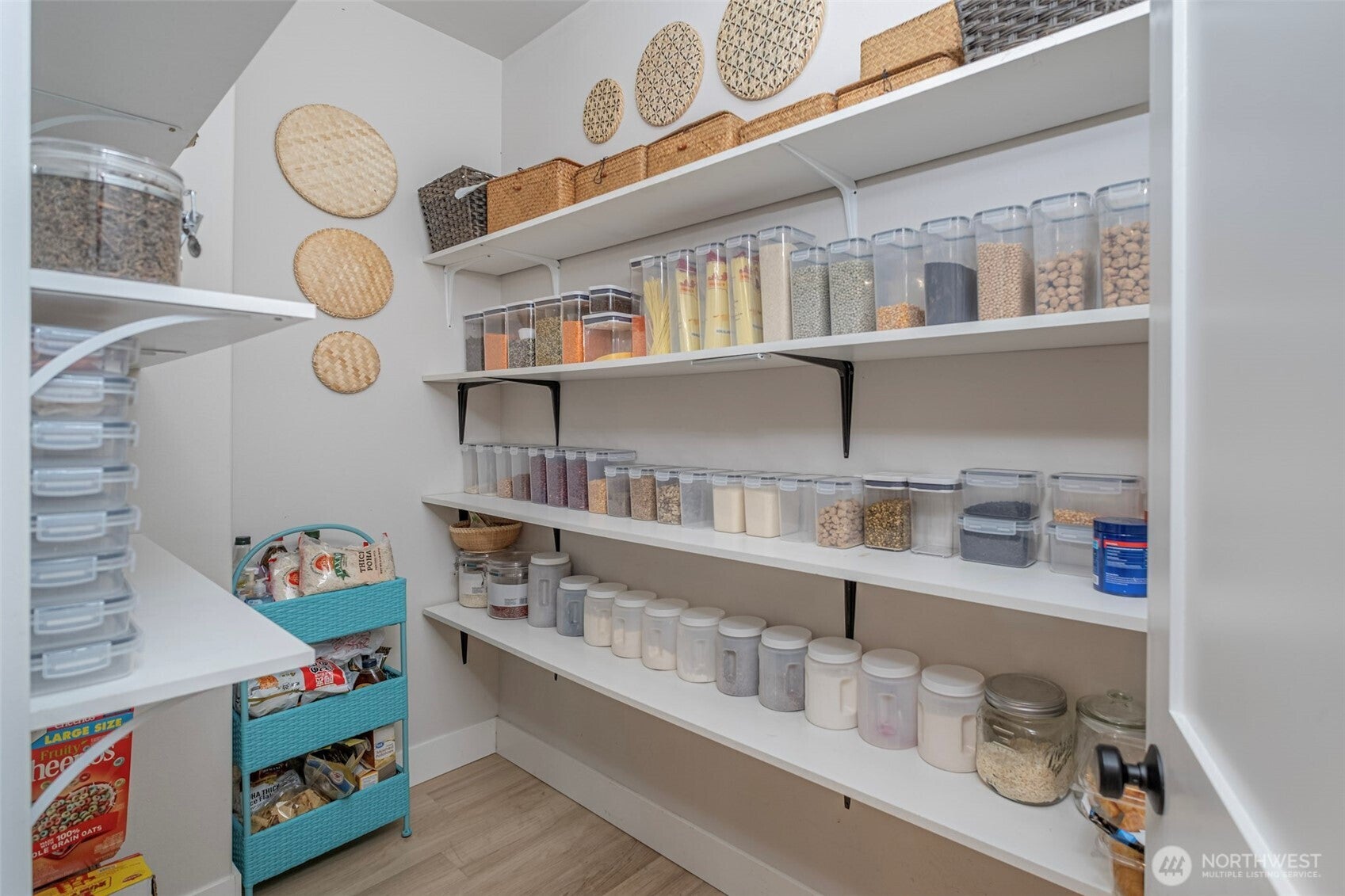 East Wenatchee, Washington, 98802, United States, 3 Bedrooms Bedrooms, ,3 BathroomsBathrooms,Residential,For Sale,2001859