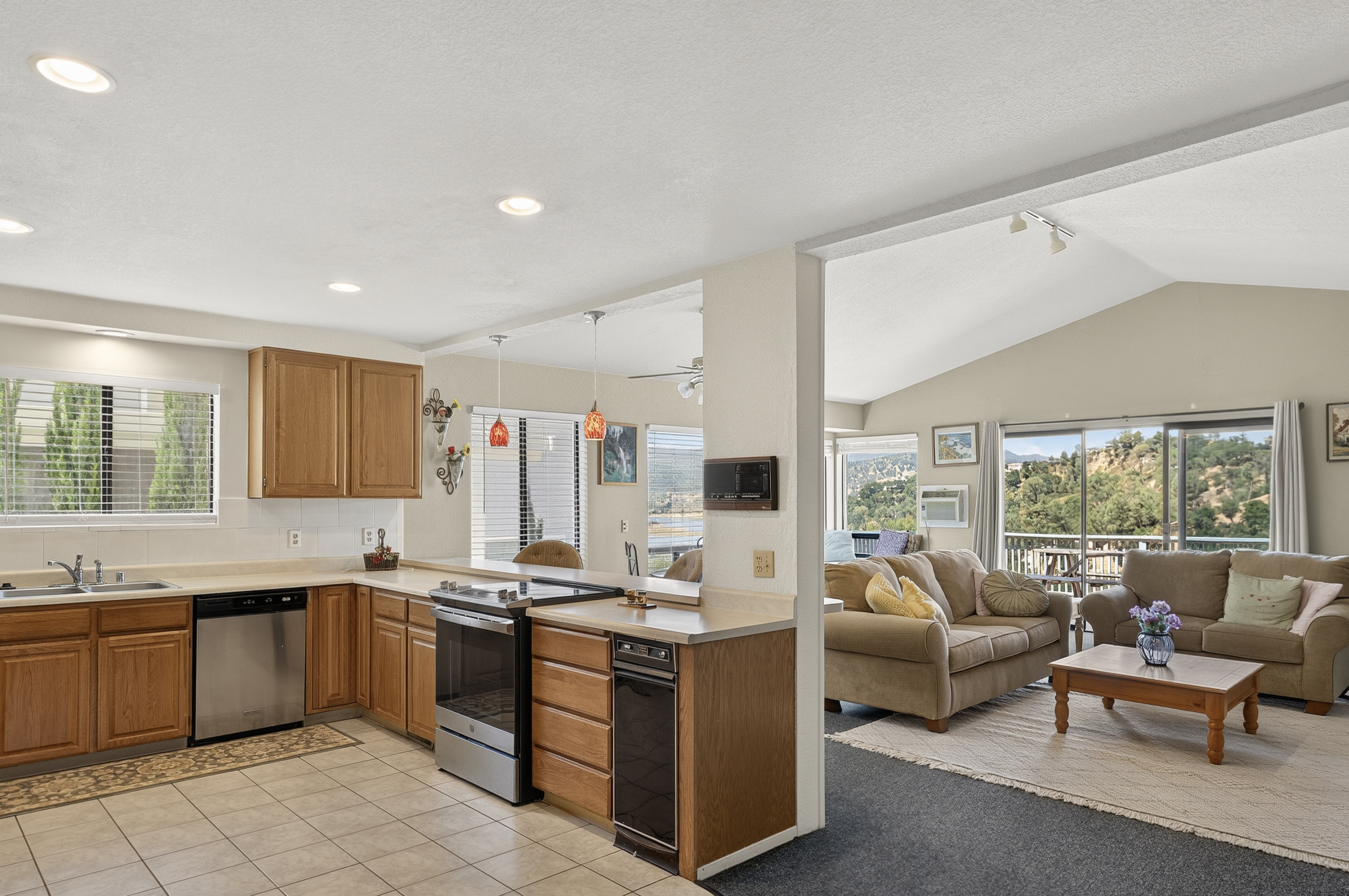  2537 Shoreline Road, Bradley - 物件實景