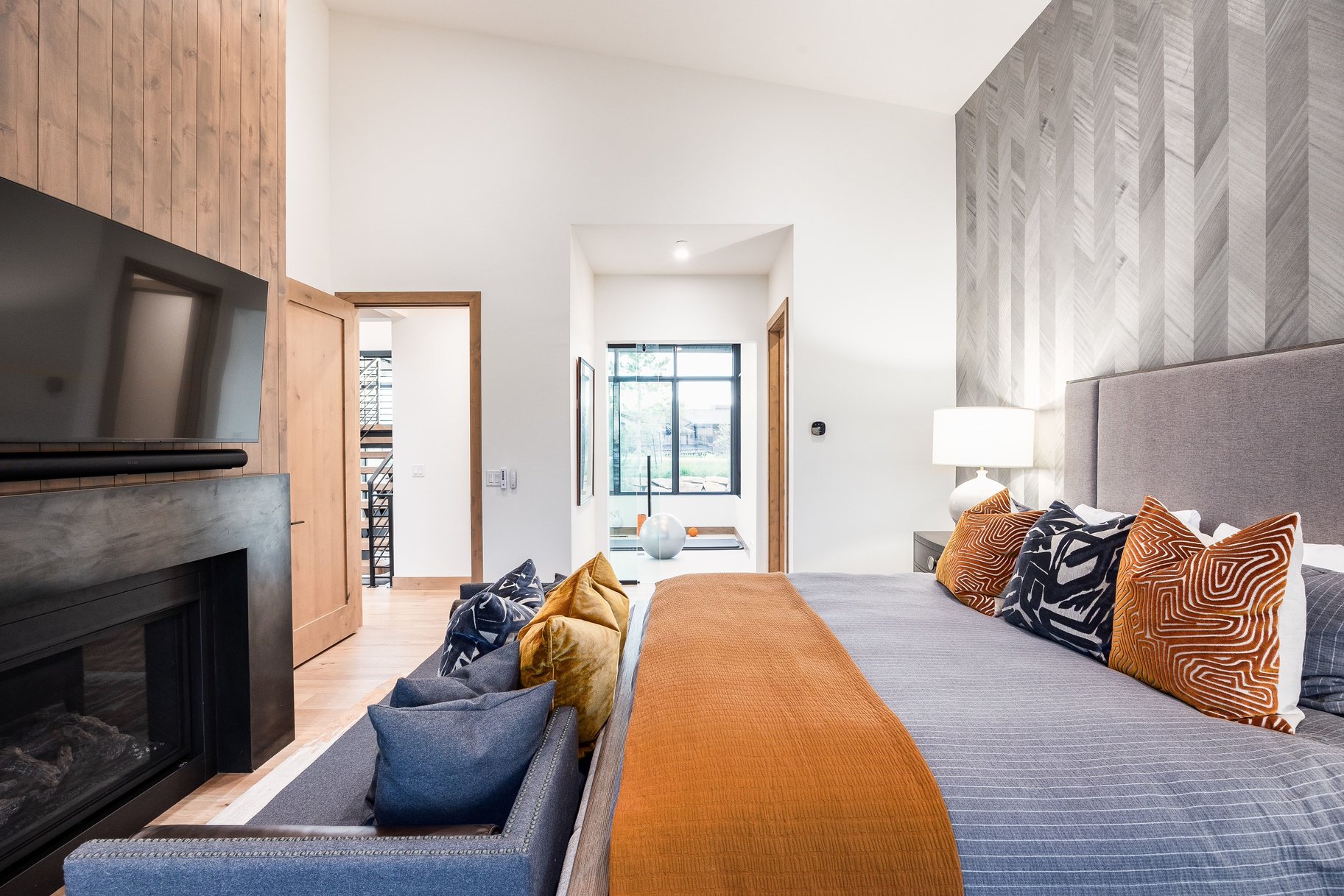  New Mountain Contemporary Home on Rare Double Lot with Timp Views - 物件實景