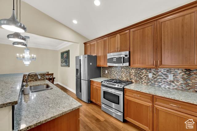 South Jordan, Utah, 84009, United States, 4 Bedrooms Bedrooms, ,4 BathroomsBathrooms,Residential,For Sale,1979446