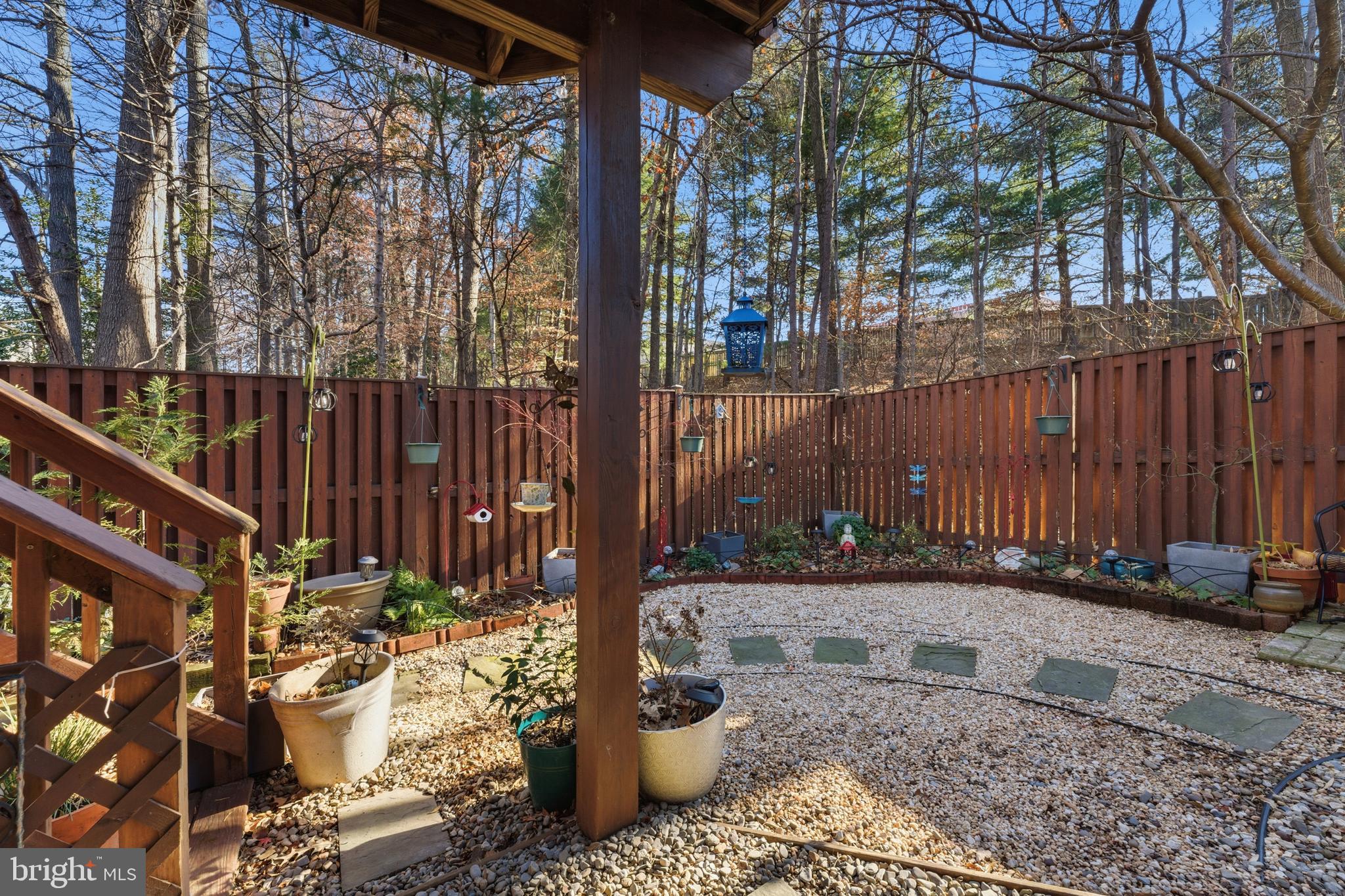 Clifton, Virginia, 20124, United States, 2 Bedrooms Bedrooms, ,3 BathroomsBathrooms,Residential,For Sale,2001572