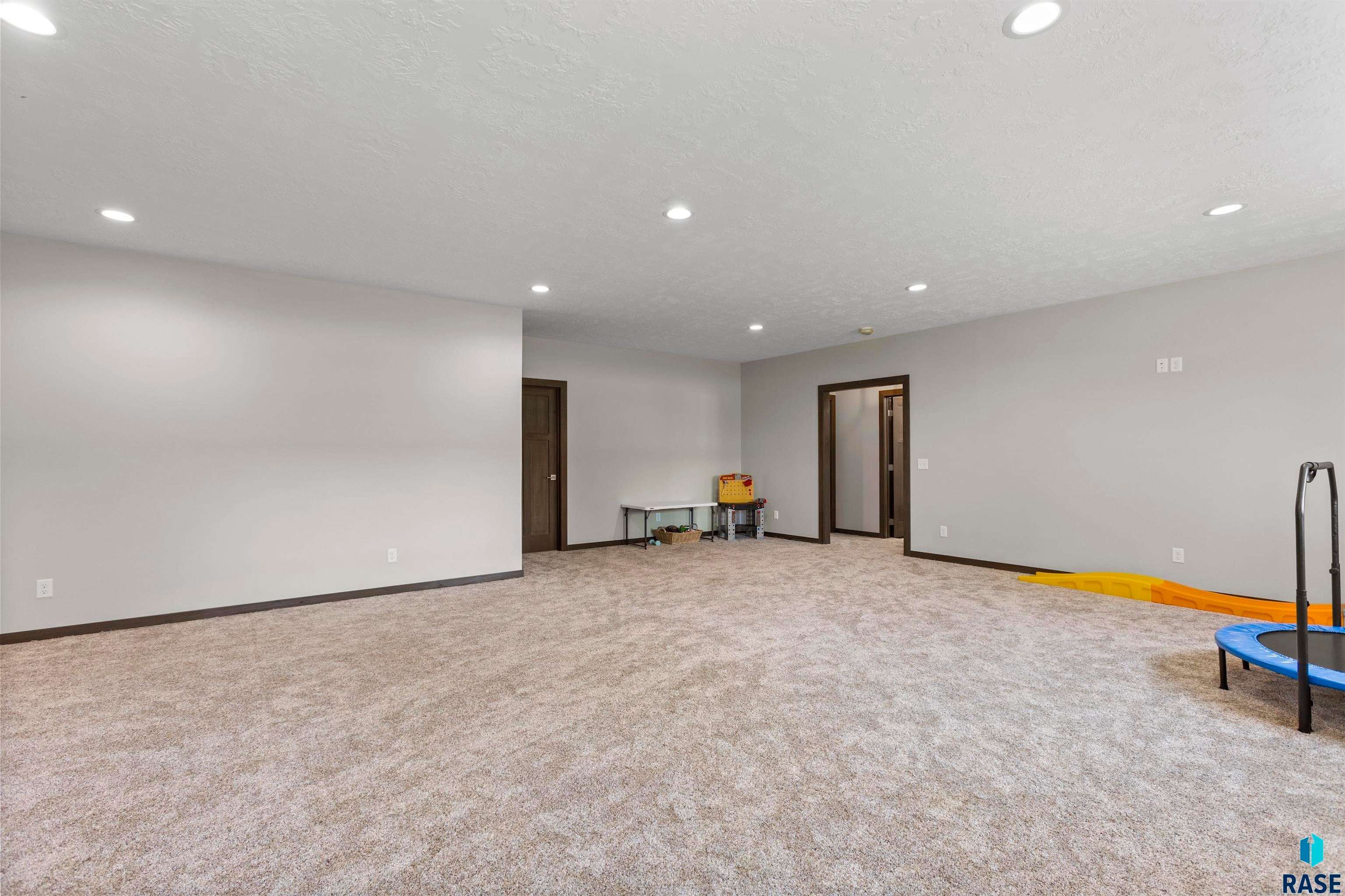 204 S 15th Ave, Rock Rapids, Iowa, 51246, United States, 5 Bedrooms Bedrooms, ,2 BathroomsBathrooms,Residential,For Sale,204 S 15th Ave,1614396
