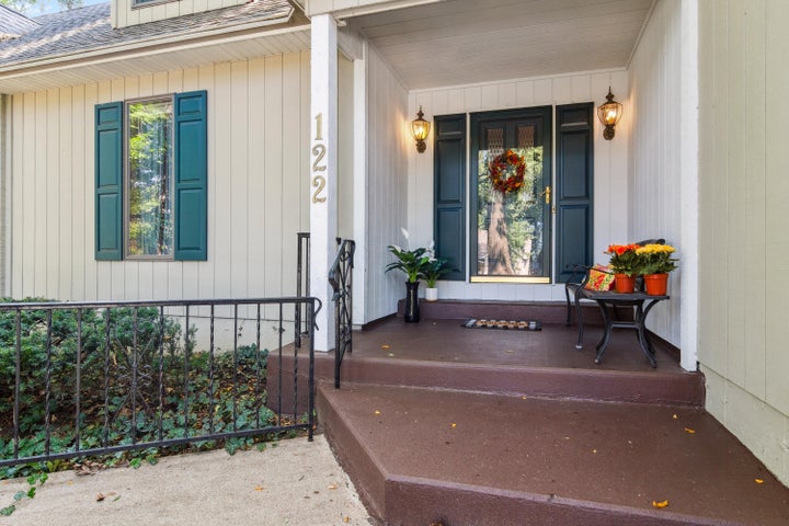 Valparaiso, Indiana, 46385, United States, 4 Bedrooms Bedrooms, ,4 BathroomsBathrooms,Residential,For Sale,1945024