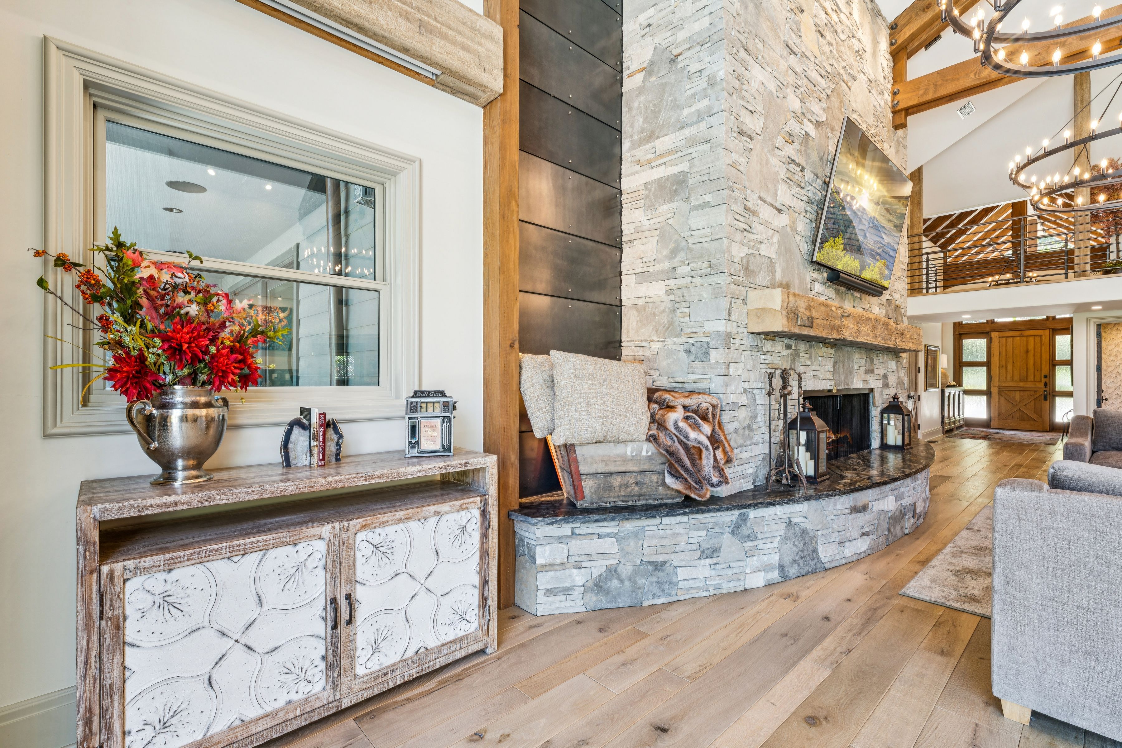  27720 Hamiltair Drive, Lake Arrowhead, CA 92352 - 物件實景