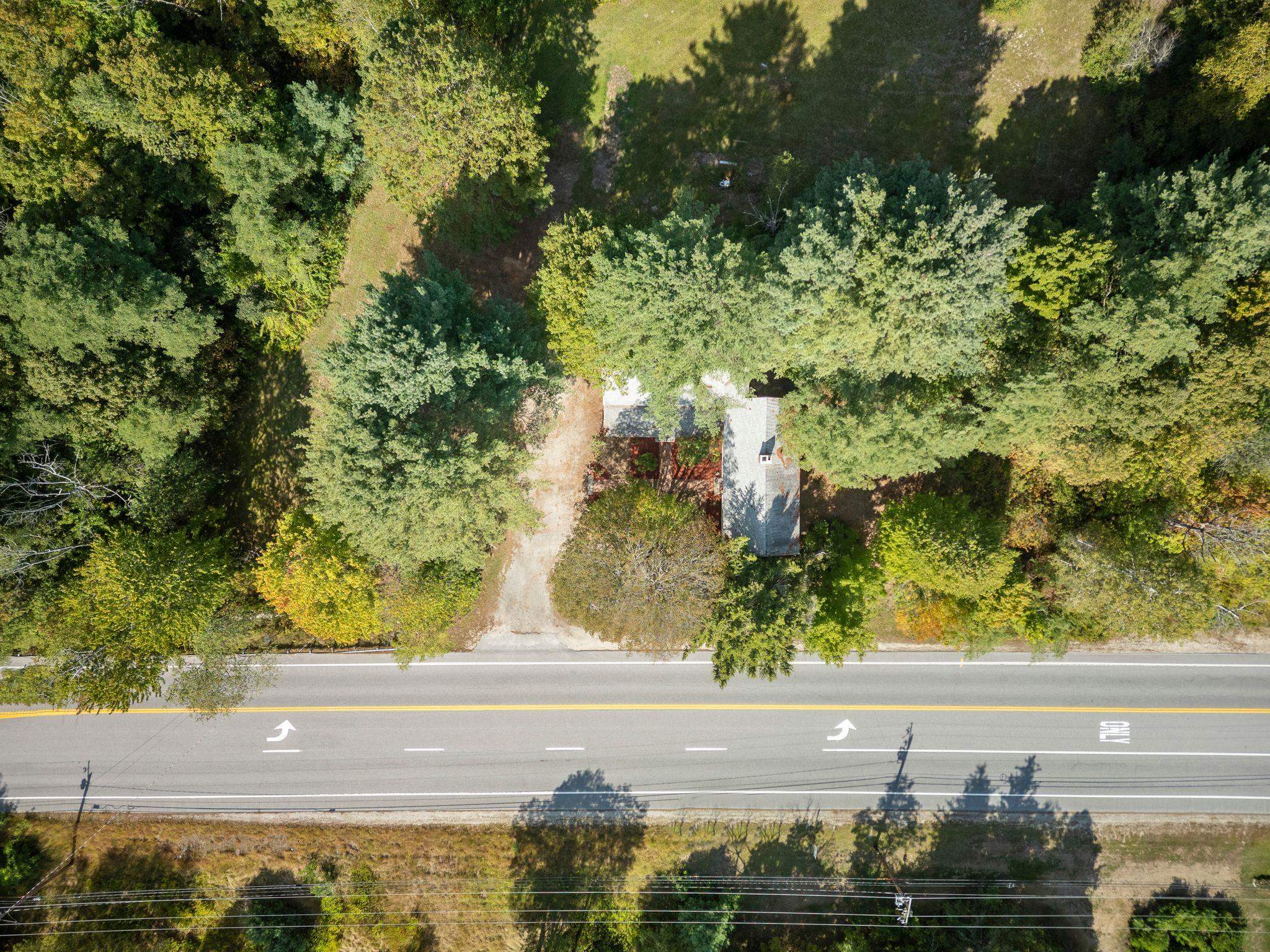 New London, New Hampshire, 03257, United States, 4 Bedrooms Bedrooms, ,2 BathroomsBathrooms,Residential,For Sale,1950111