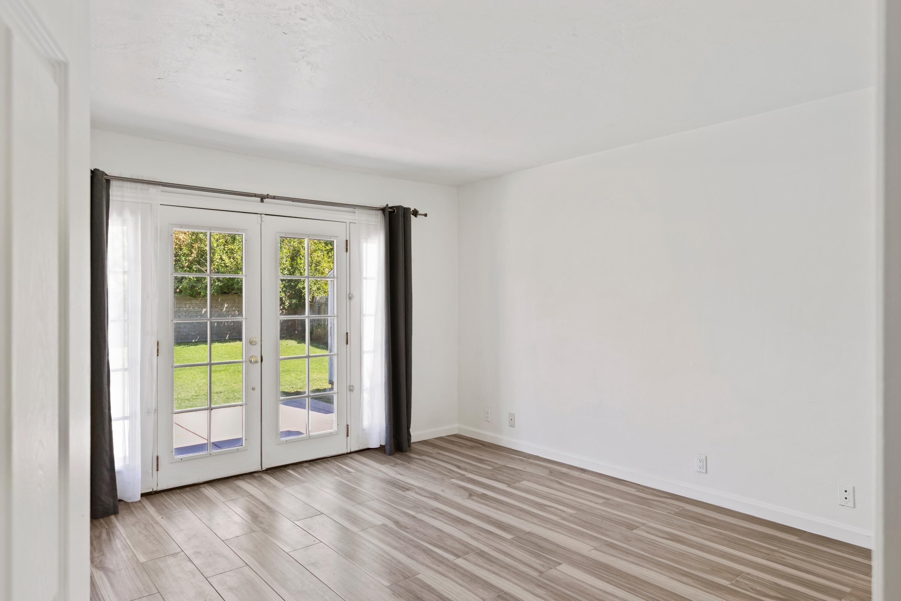 Palm Desert, California, 92260, United States, 3 Bedrooms Bedrooms, ,2 BathroomsBathrooms,Residential,For Sale,1906688