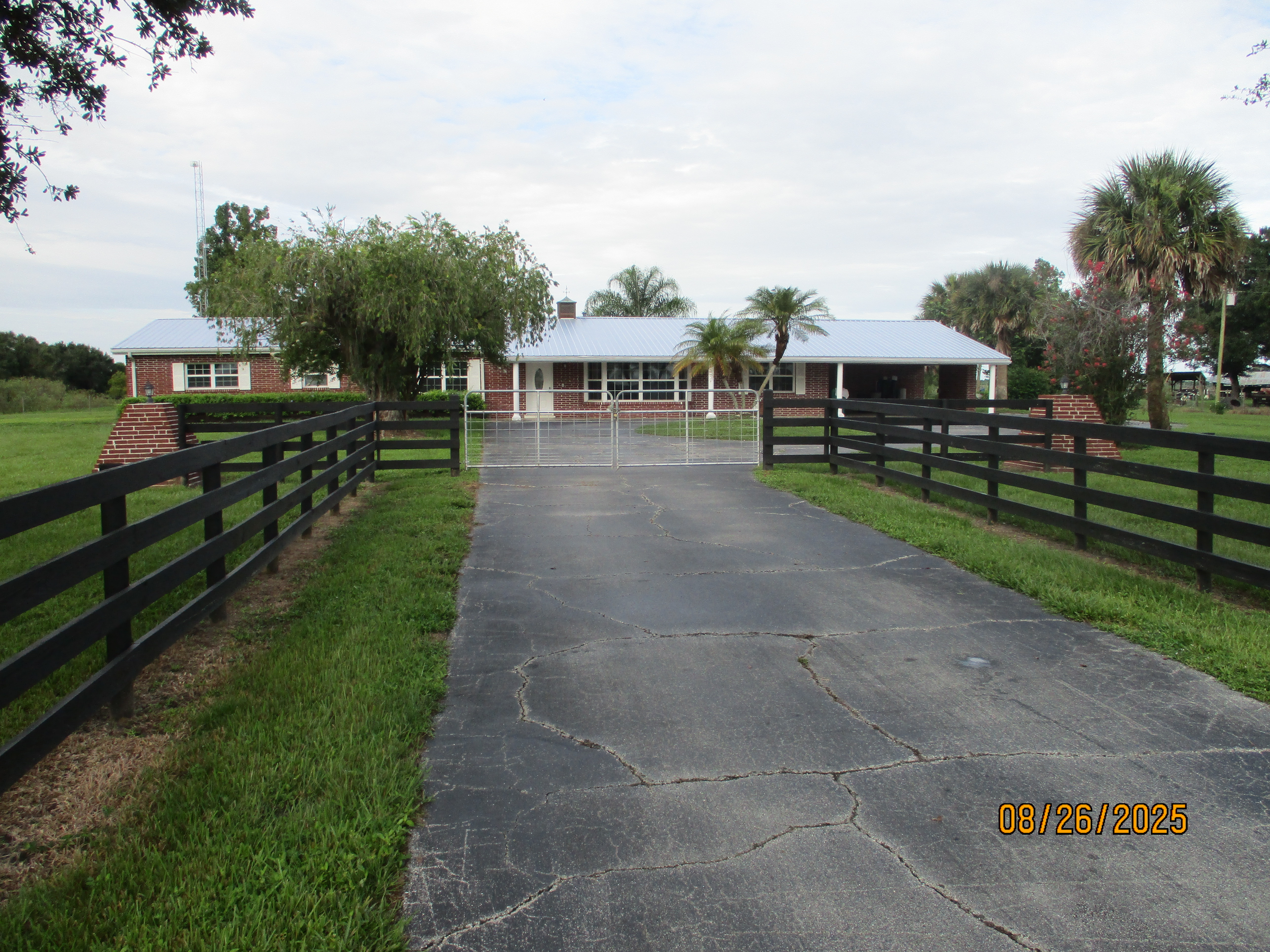 Okeechobee, Florida, 34972, United States, 4 Bedrooms Bedrooms, ,4 BathroomsBathrooms,Residential,For Sale,1973708
