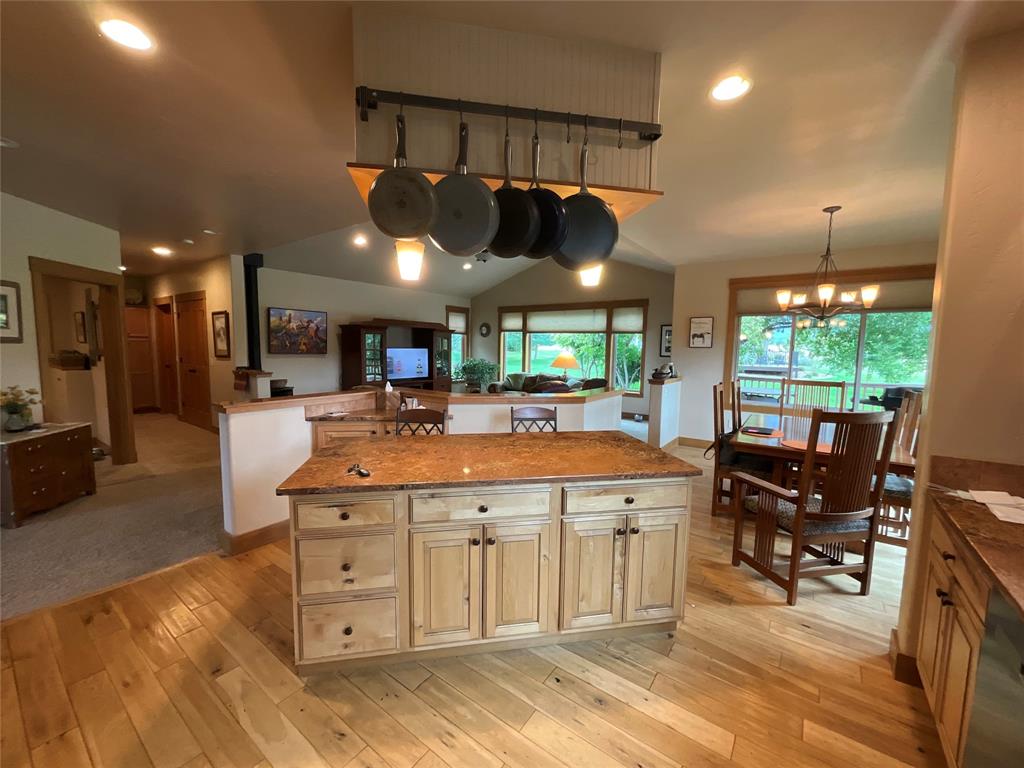 Polson, Montana, 59860, United States, 3 Bedrooms Bedrooms, ,1 BathroomBathrooms,Residential,For Sale,1974764