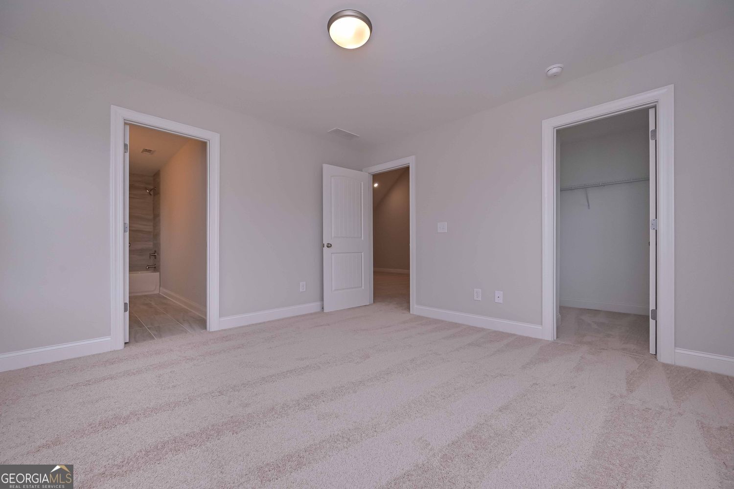 Douglasville, Georgia, 30135, United States, 5 Bedrooms Bedrooms, ,5 BathroomsBathrooms,Residential,For Sale,1929724