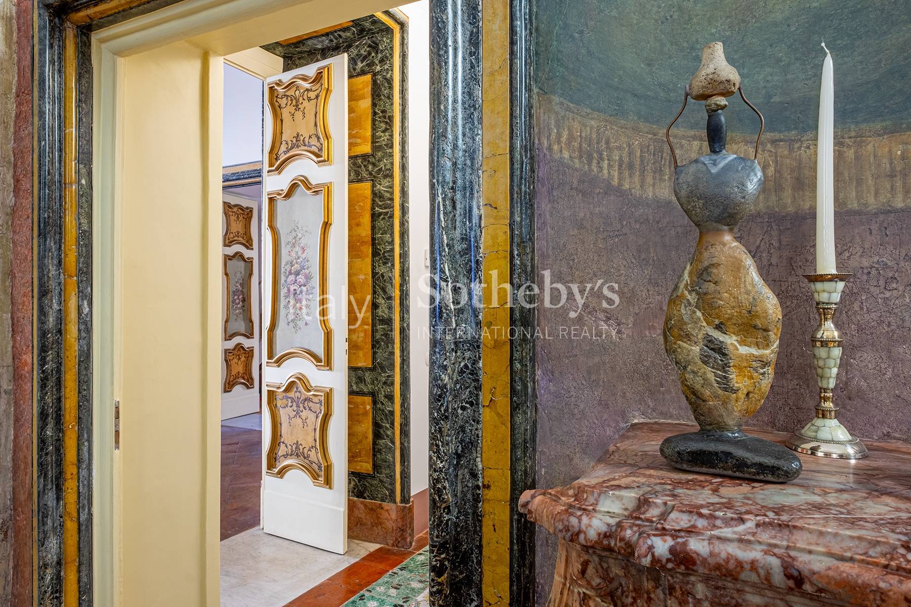  Monumental Renaissance mansion in the Naples historical center - 物件實景