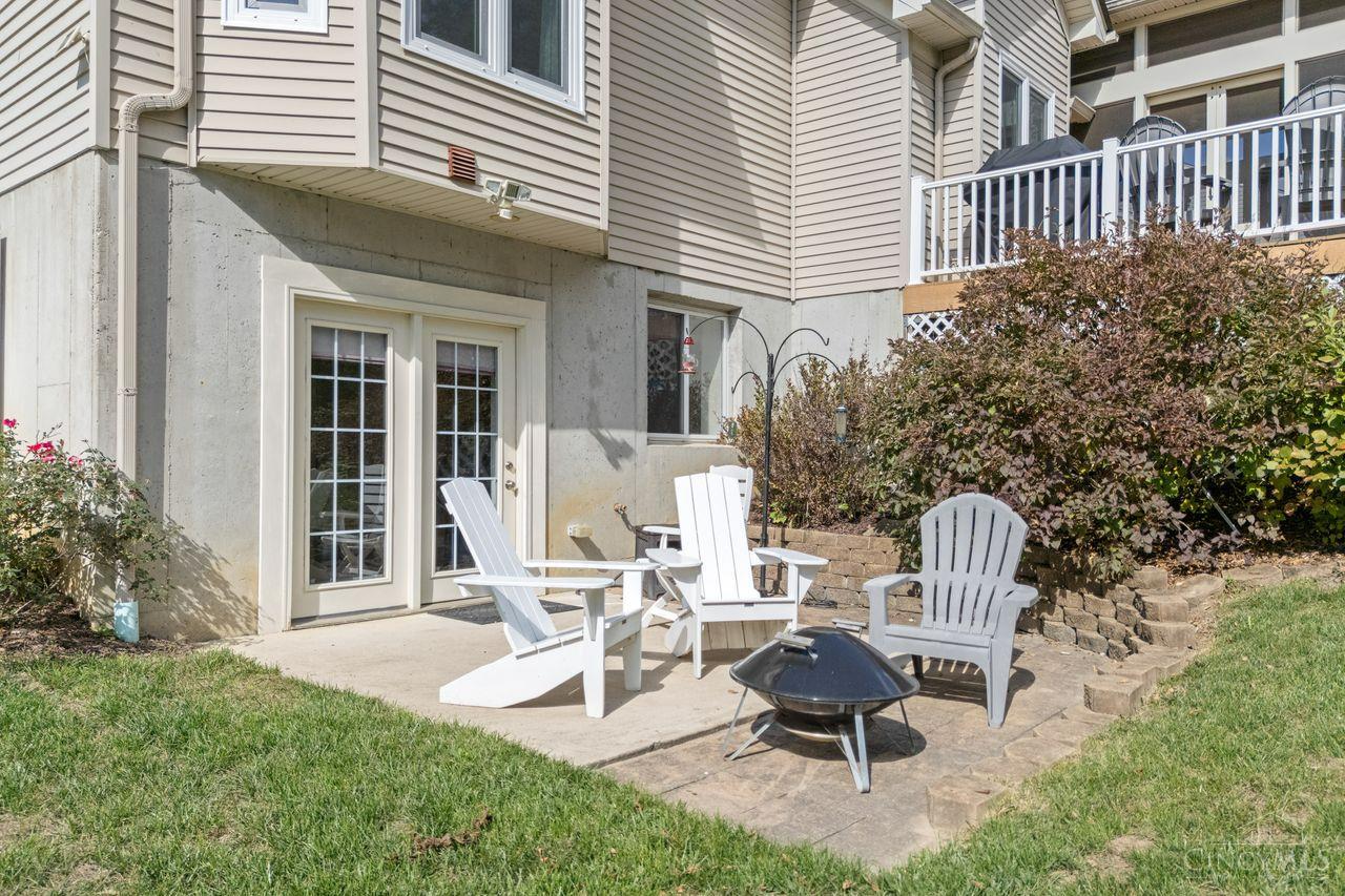 Hamilton Twp, Ohio, 45039, United States, 5 Bedrooms Bedrooms, ,4 BathroomsBathrooms,Residential,For Sale,1989607