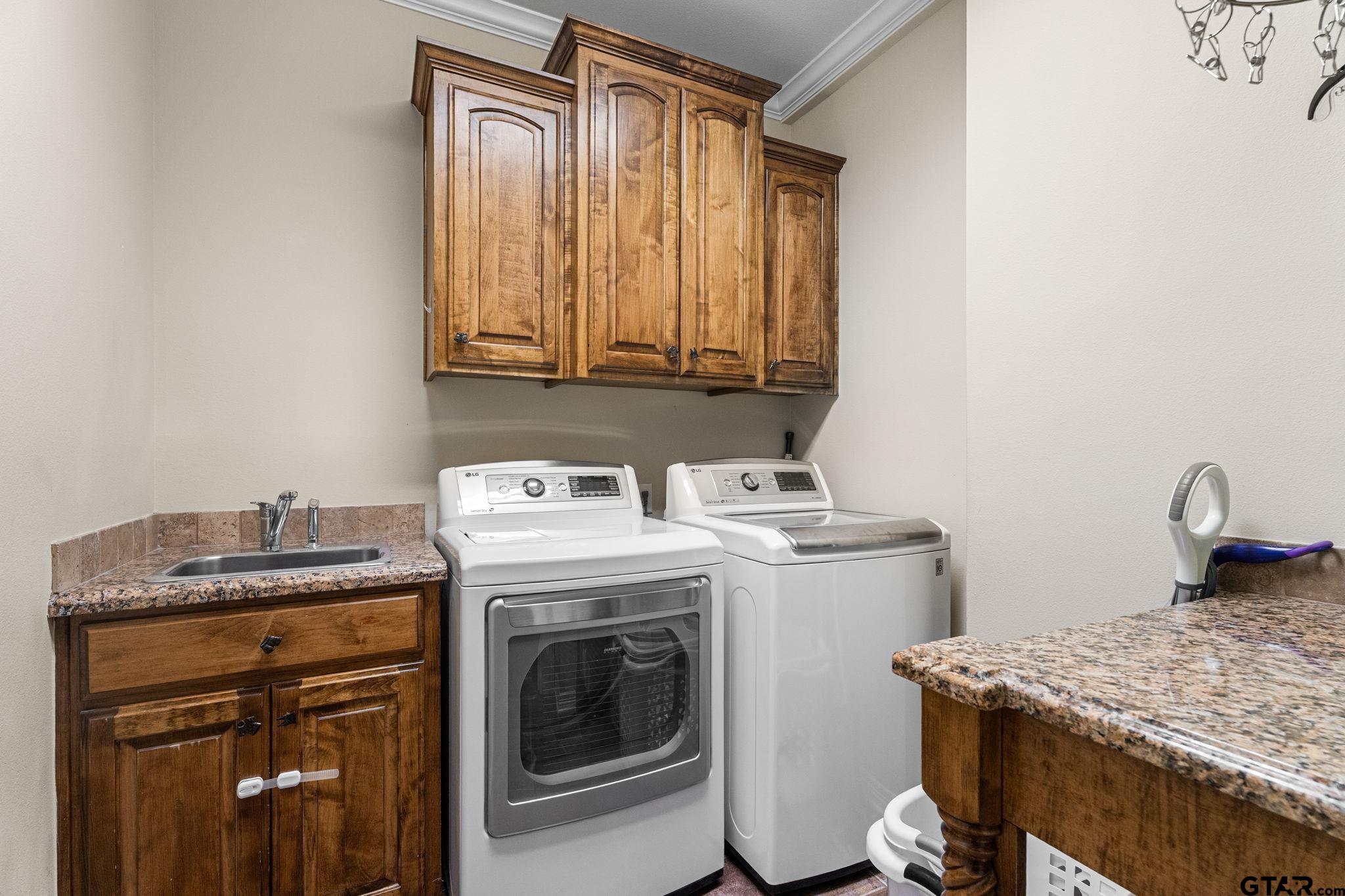 Tyler, Texas, 75703, United States, 4 Bedrooms Bedrooms, ,6 BathroomsBathrooms,Residential,For Sale,1818299