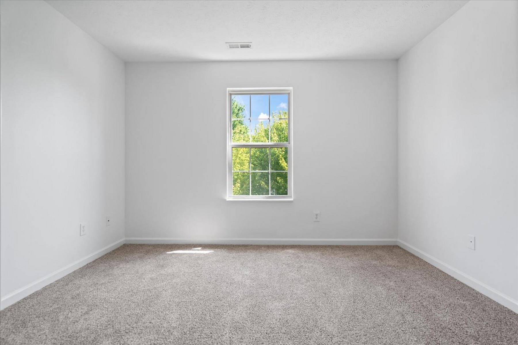  Completely Remodeled Four Bedroom Home on Oversized Lot - 物件實景