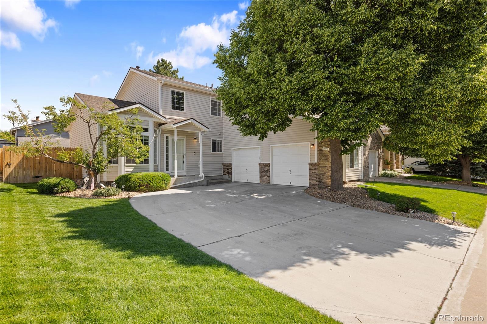 Aurora, Colorado, 80014, United States, 4 Bedrooms Bedrooms, ,2 BathroomsBathrooms,Residential,For Sale,1988194