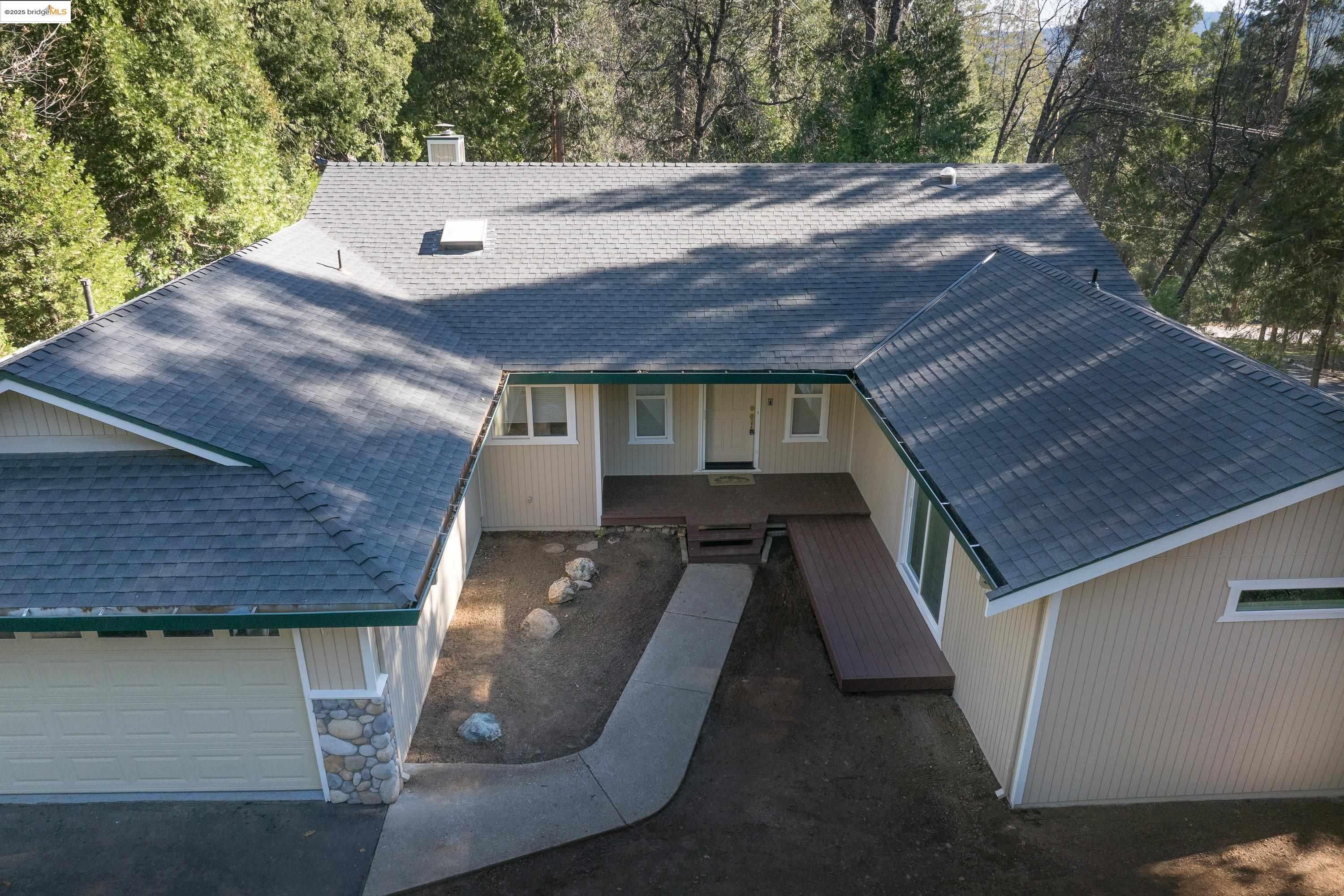 Twain Harte, California, 95383, United States, 3 Bedrooms Bedrooms, ,3 BathroomsBathrooms,Residential,For Sale,1978195