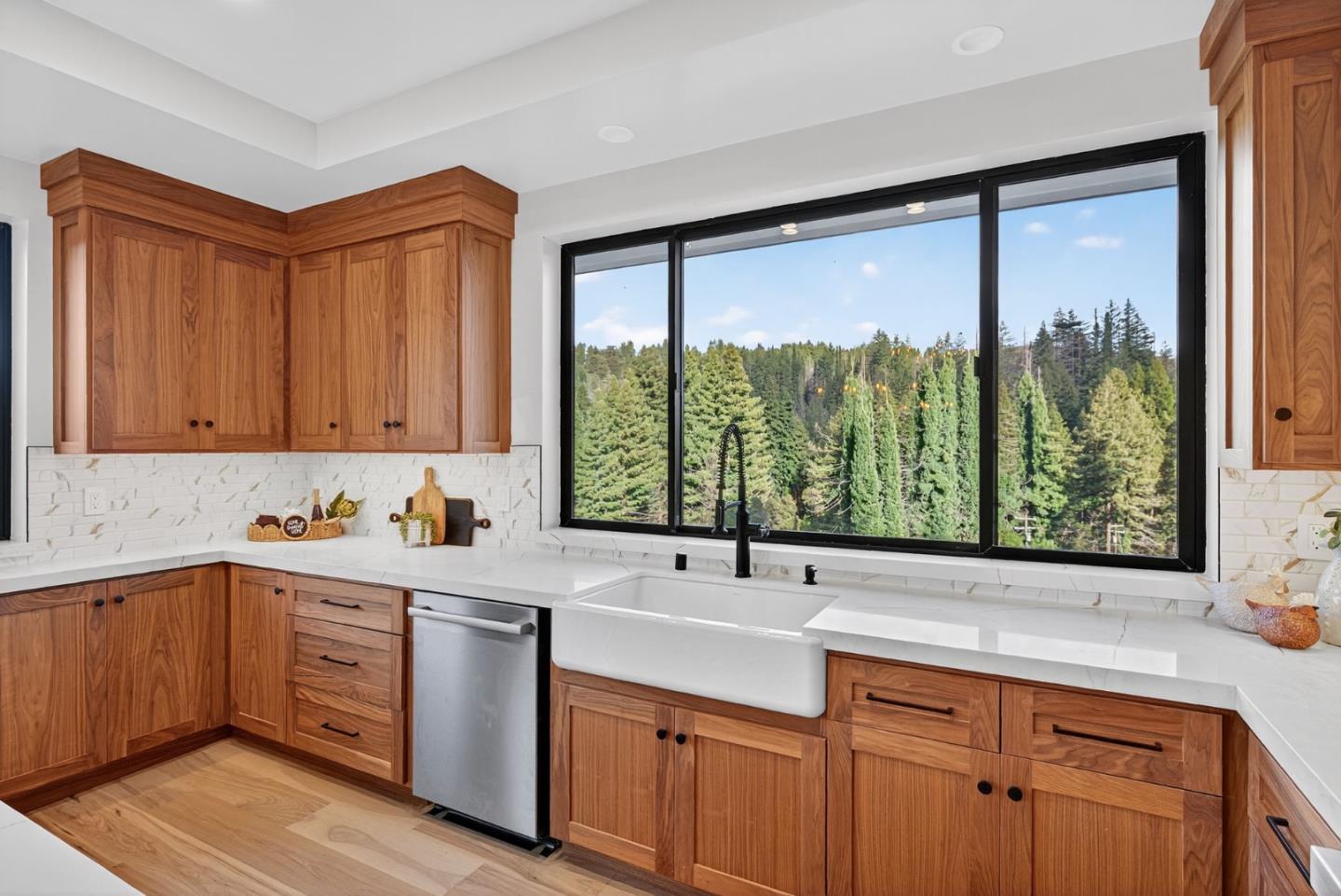 Boulder Creek, California, 95006, United States, 5 Bedrooms Bedrooms, ,4 BathroomsBathrooms,Residential,For Sale,1991450