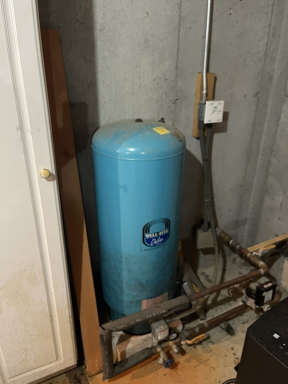 Mashpee, Massachusetts, 02649, United States, 4 Bedrooms Bedrooms, ,3 BathroomsBathrooms,Residential,For Sale,1990950