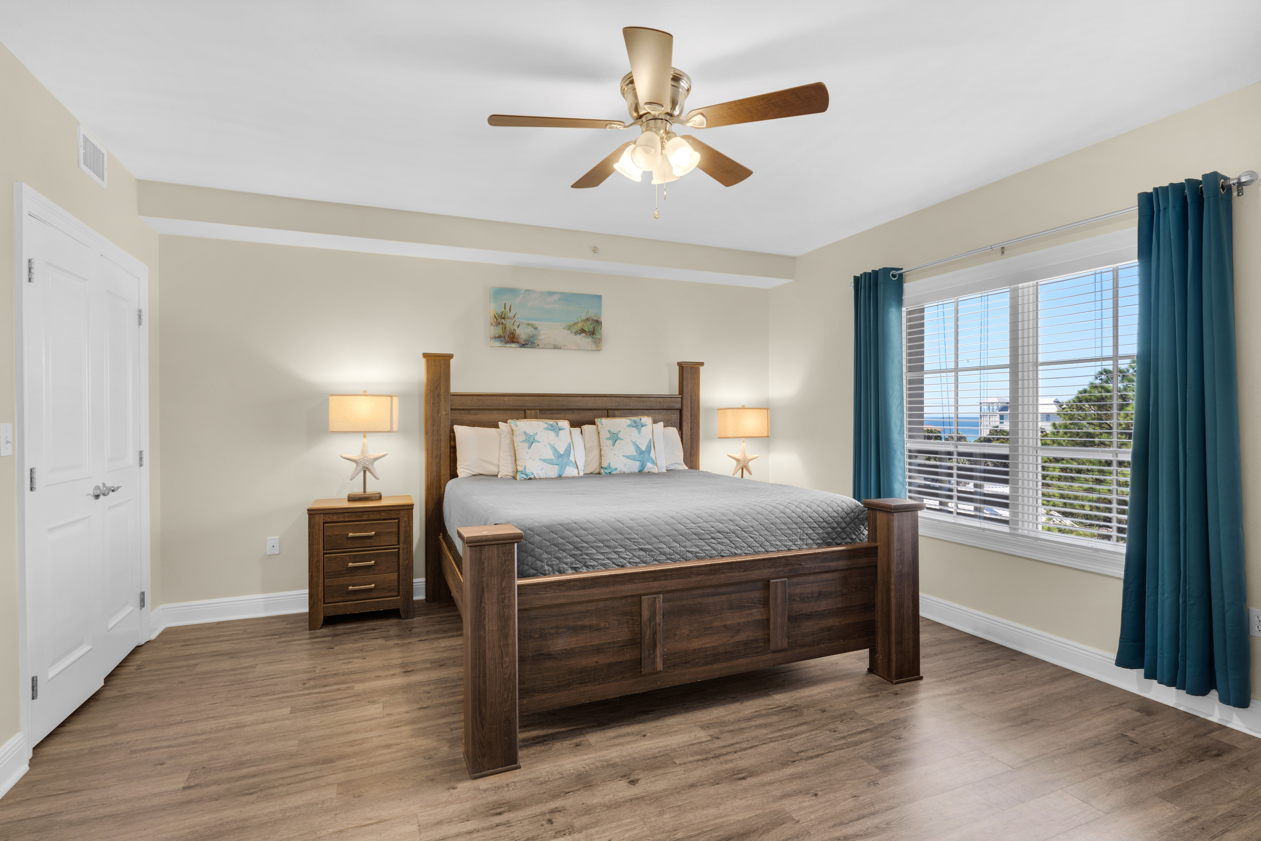  Top-Floor Coastal Condo Steps from Seagrove Beach - 物件實景
