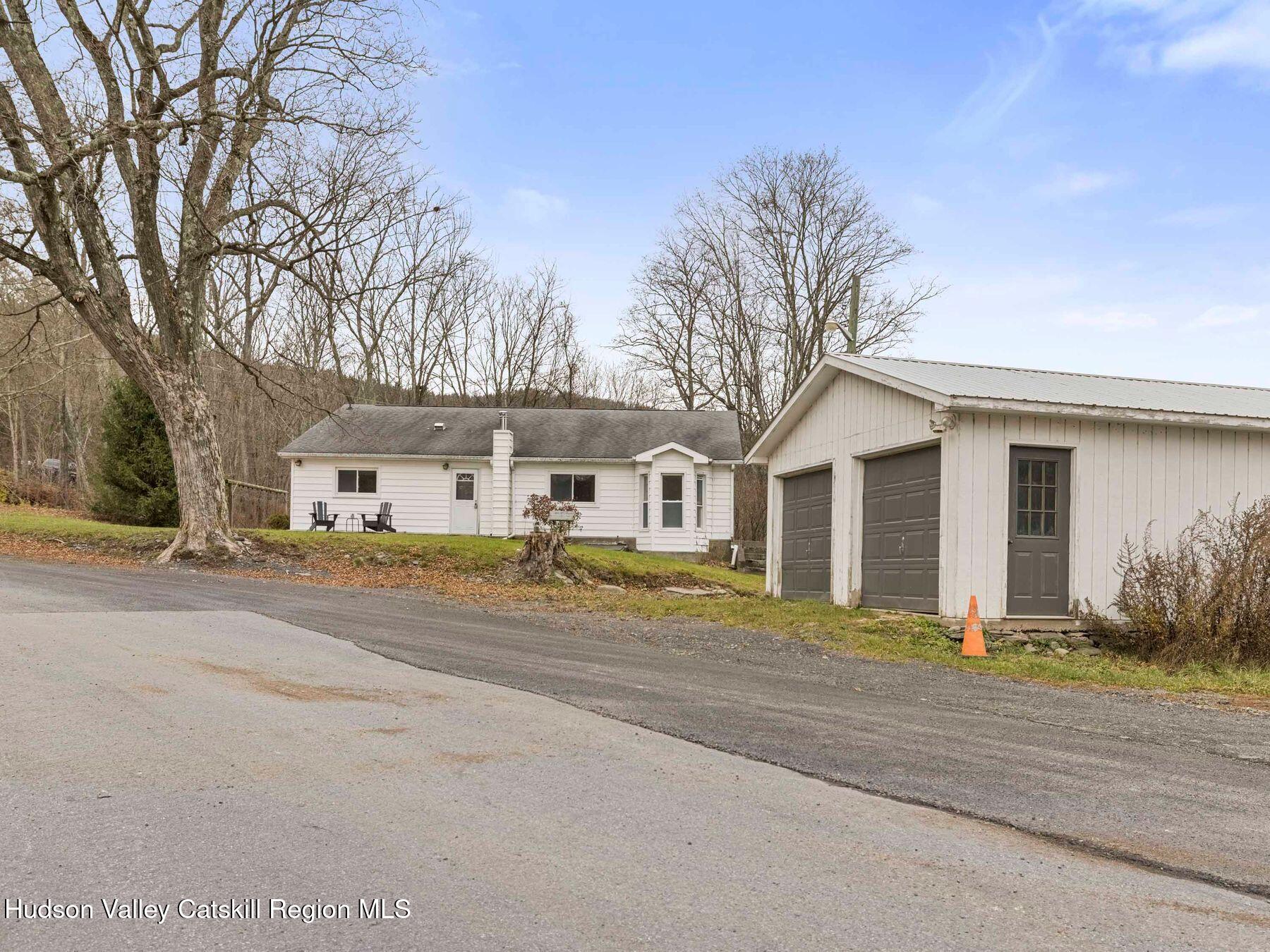 Prattsville, New York, 12468, United States, 3 Bedrooms Bedrooms, ,2 BathroomsBathrooms,Residential,For Sale,1995879