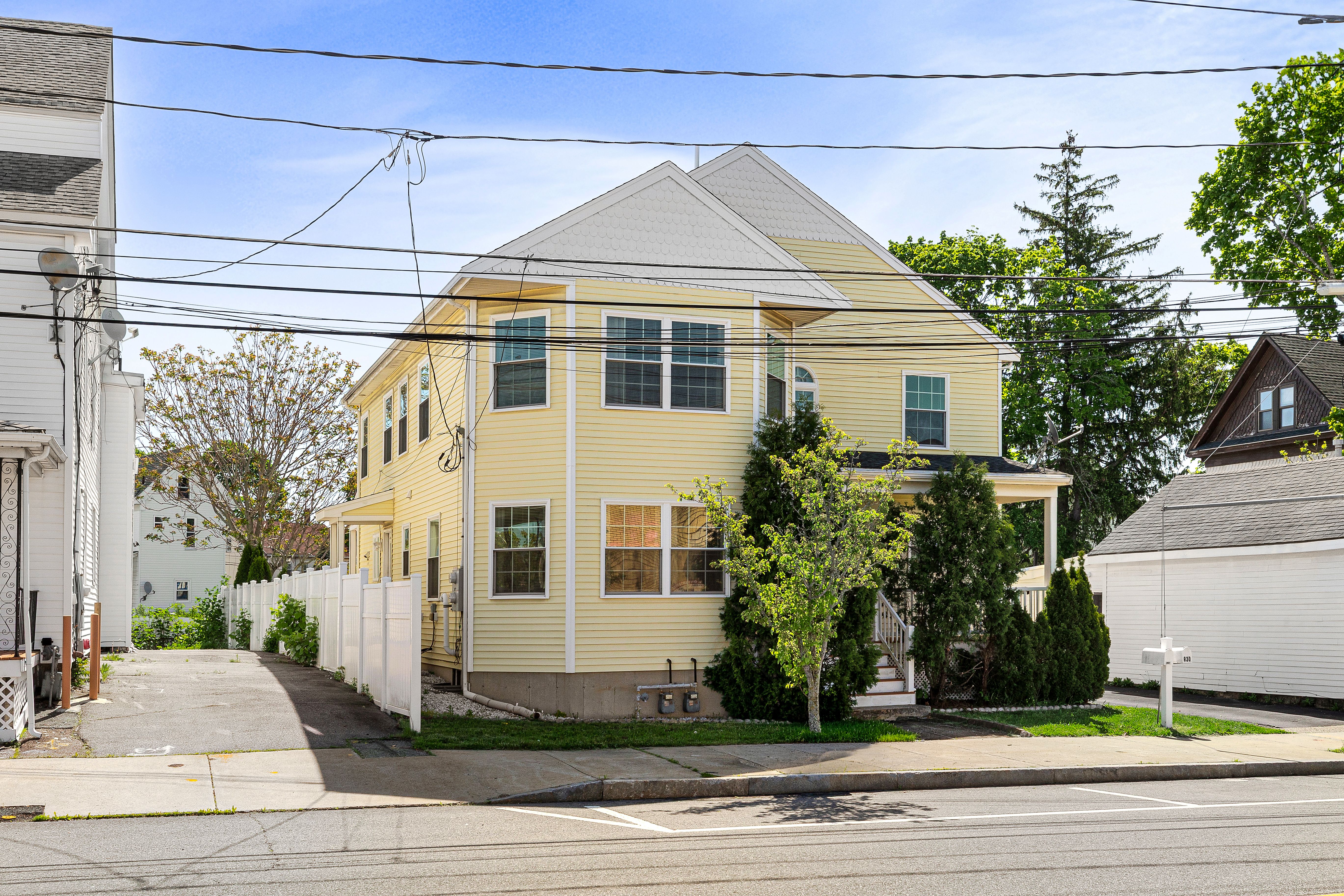  830 Washington Street, Unit 1, Stoughton, MA, 02072 - 物件實景