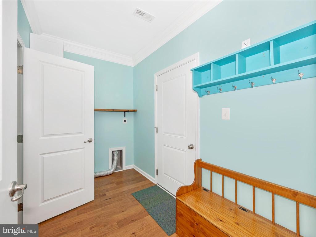 Frederick, Maryland, 21703, United States, 3 Bedrooms Bedrooms, ,3 BathroomsBathrooms,Residential,For Sale,1935549