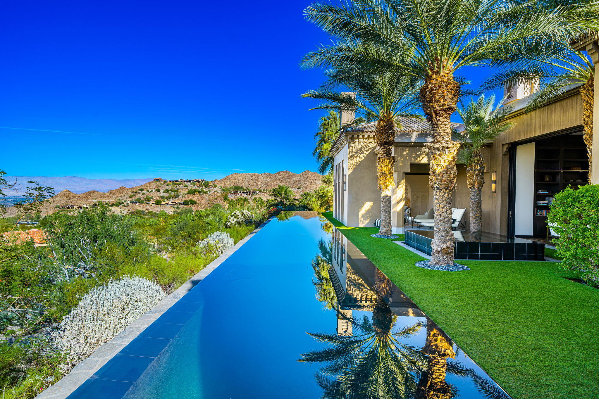 Palm Desert, California, 92260, United States, 5 Bedrooms Bedrooms, ,7 BathroomsBathrooms,Residential,For Sale,1874158