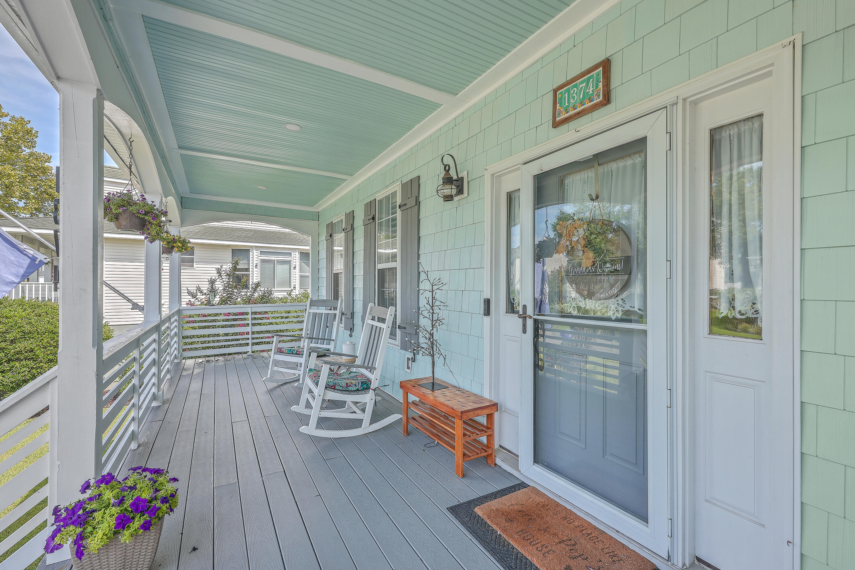 Mount Pleasant, South Carolina, 29466, United States, 3 Bedrooms Bedrooms, ,4 BathroomsBathrooms,Residential,For Sale,1798311