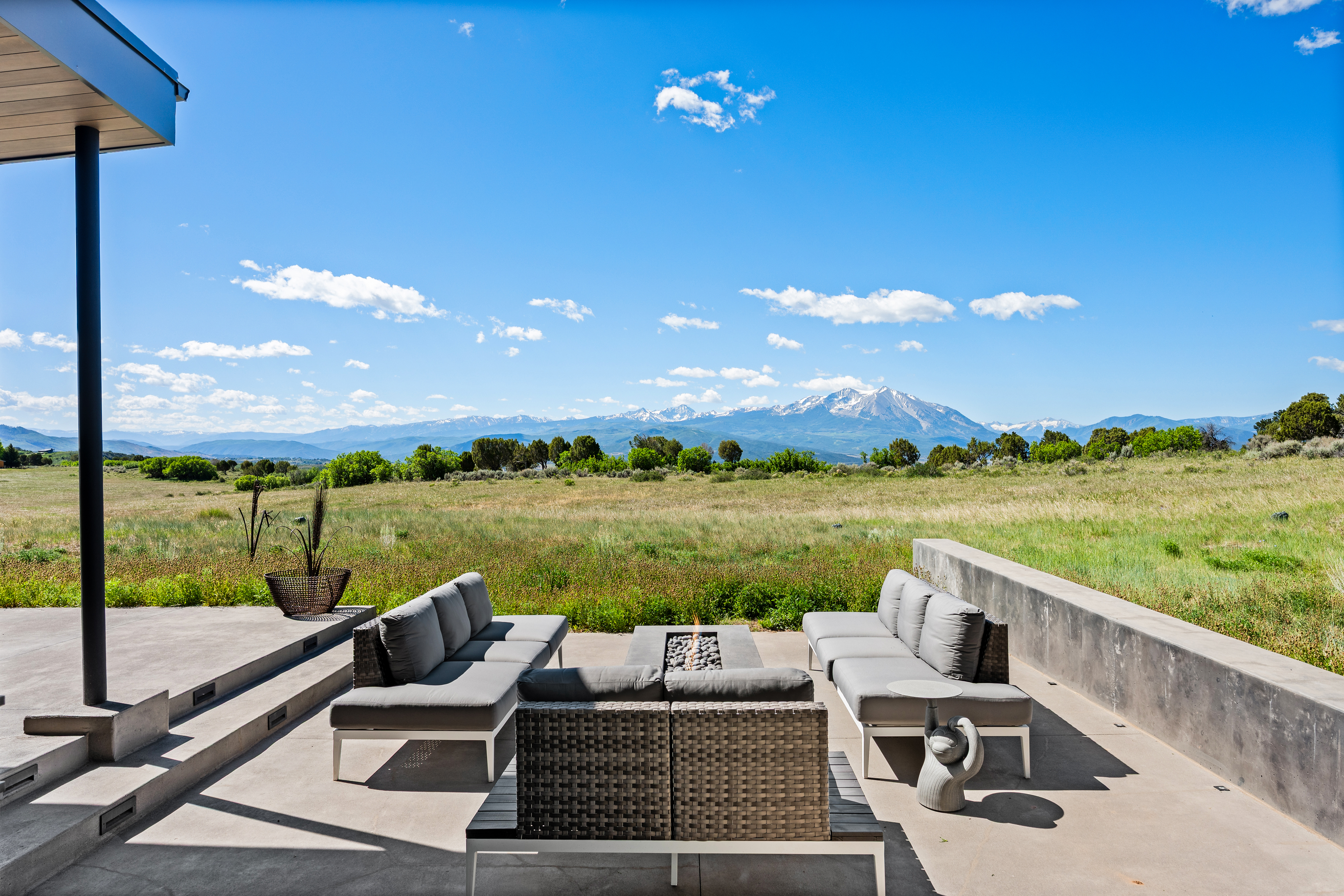 Elegant Missouri Heights Estate - 物件實景