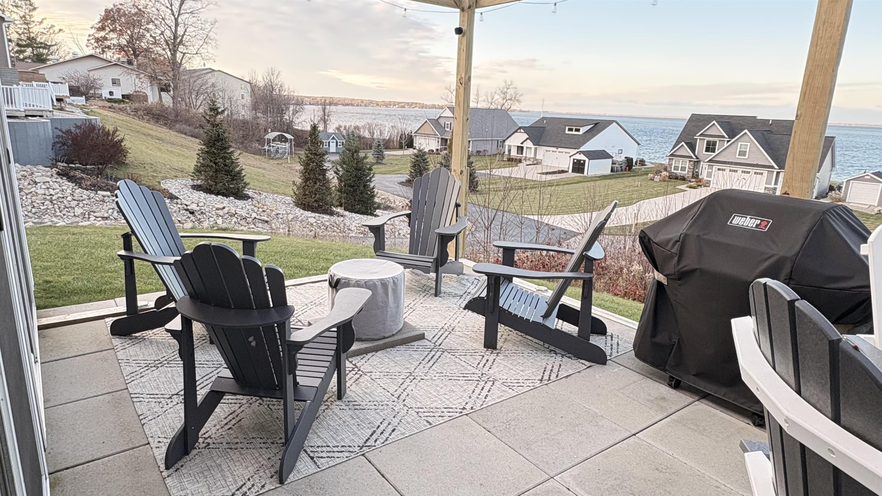 Houghton Lake, Michigan, 48629, United States, 3 Bedrooms Bedrooms, ,3 BathroomsBathrooms,Residential,For Sale,1983284