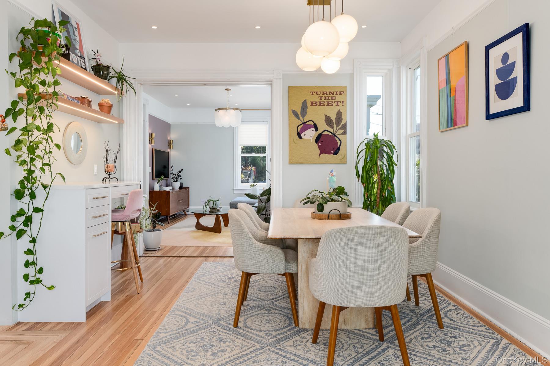 Tarrytown, New York, 10591, United States, 3 Bedrooms Bedrooms, ,4 BathroomsBathrooms,Residential,For Sale,1989441