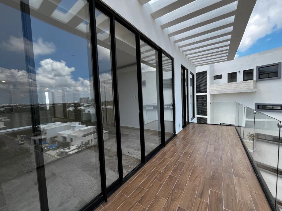Benito Juárez, Quintana Roo, 77560, Mexico, 2 Bedrooms Bedrooms, ,2 BathroomsBathrooms,Residential,For Sale,1958267