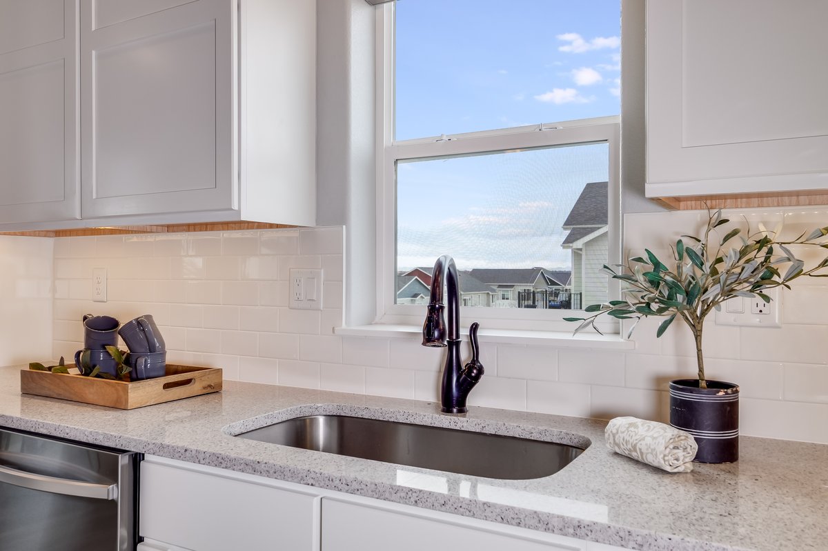 Cheyenne, Wyoming, 82009, United States, 5 Bedrooms Bedrooms, ,3 BathroomsBathrooms,Residential,For Sale,2012088