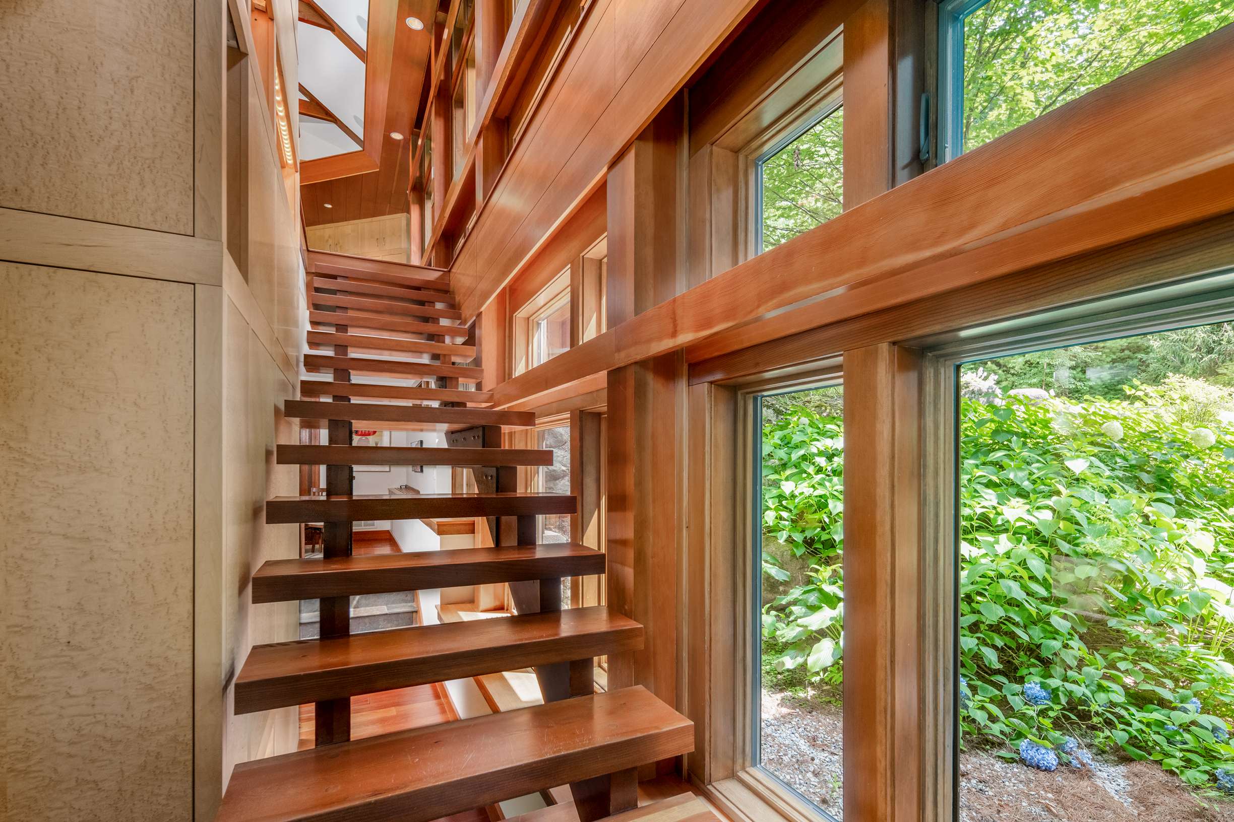  Kezar Lake Contemporary Retreat with Lakeside Boathouse & Dock - 物件實景