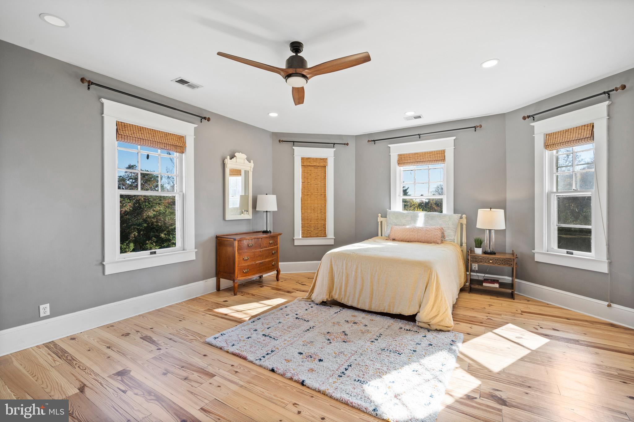 La Plata, Maryland, 20646, United States, 5 Bedrooms Bedrooms, ,4 BathroomsBathrooms,Residential,For Sale,1990245