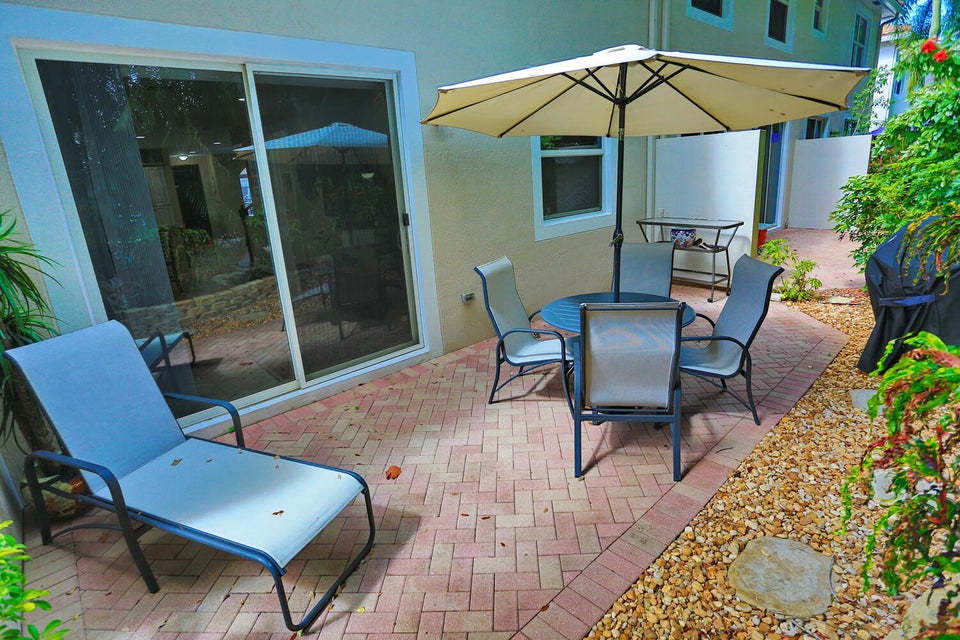 Delray Beach, Florida, 33484, United States, 4 Bedrooms Bedrooms, ,3 BathroomsBathrooms,Residential,For Sale,1943526