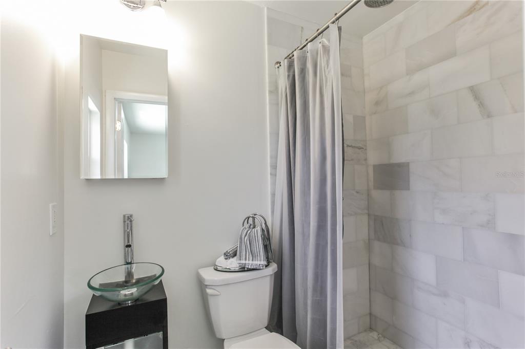 Winter Park, Florida, 32792, United States, 4 Bedrooms Bedrooms, ,2 BathroomsBathrooms,Residential,For Sale,1991999