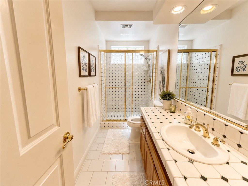 Redlands, California, 92374, United States, 5 Bedrooms Bedrooms, ,4 BathroomsBathrooms,Residential,For Sale,2048523