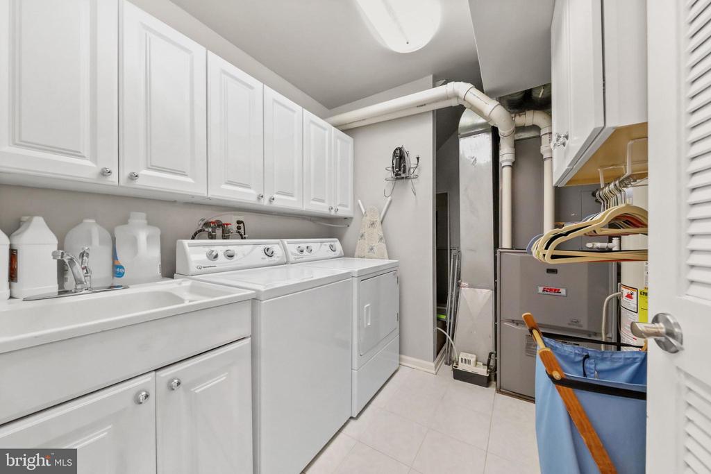 Medford, New Jersey, 08055, United States, 4 Bedrooms Bedrooms, ,3 BathroomsBathrooms,Residential,For Sale,1922039