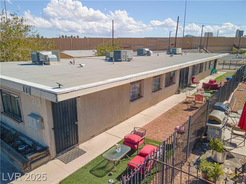 Las Vegas, Nevada, 89106, United States, 4 Bedrooms Bedrooms, ,4 BathroomsBathrooms,Residential,For Sale,1979989