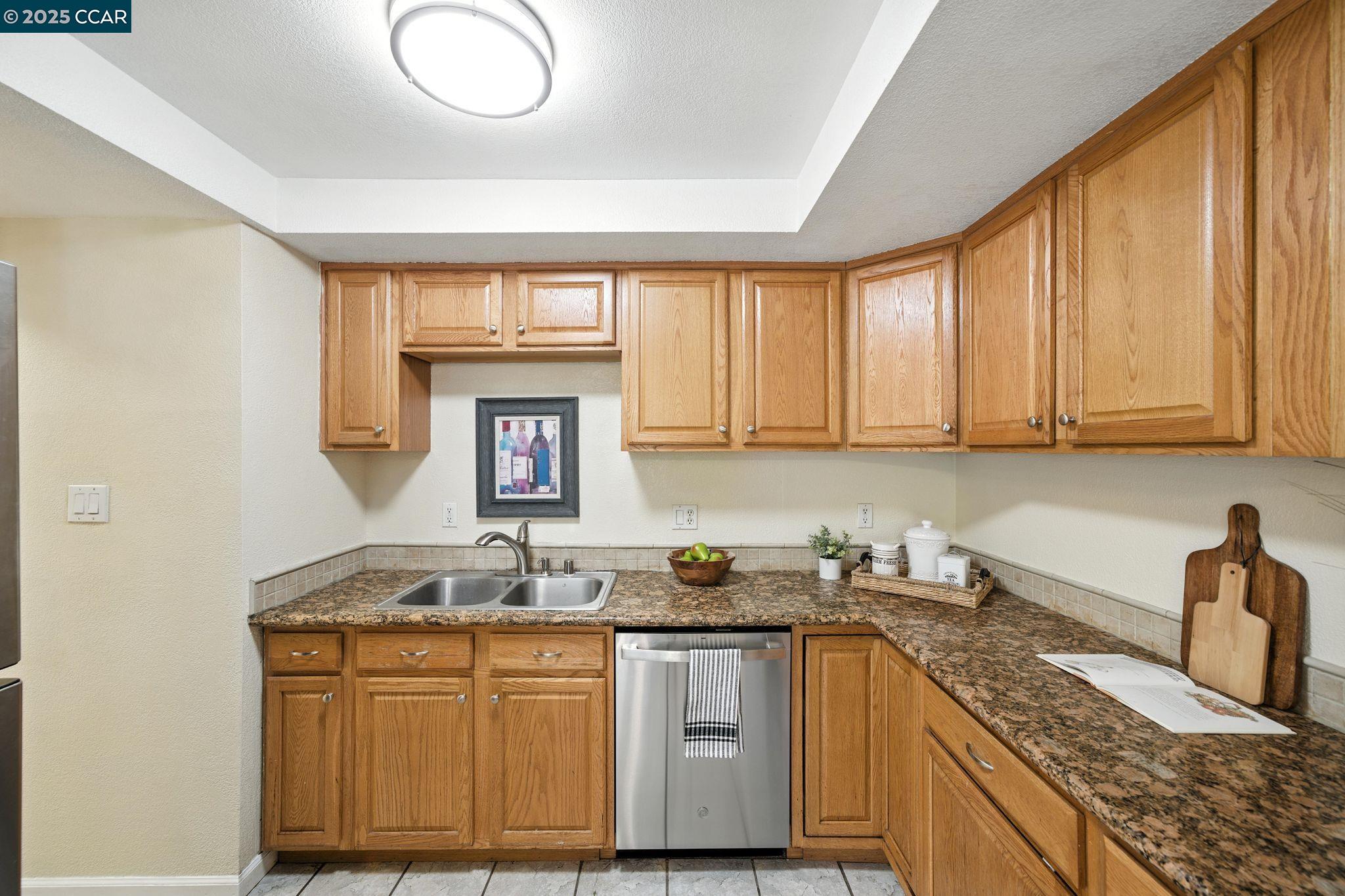 Concord, California, 94518, United States, 3 Bedrooms Bedrooms, ,2 BathroomsBathrooms,Residential,For Sale,1903400