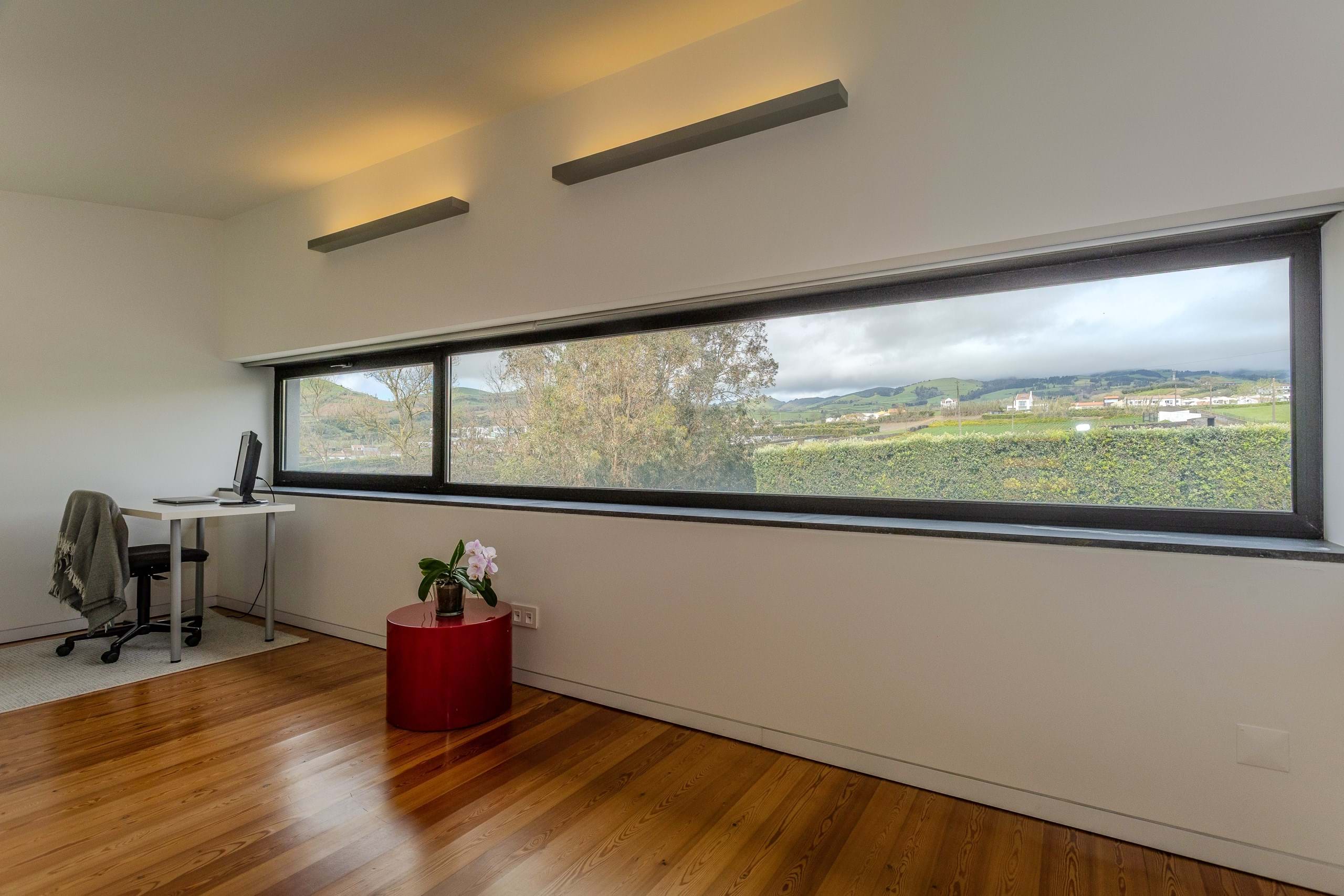 Ponta Delgada, Ilha de São Miguel, 9560-501, PT, 3 Bedrooms Bedrooms, ,4 BathroomsBathrooms,Residential,For Sale,1826448