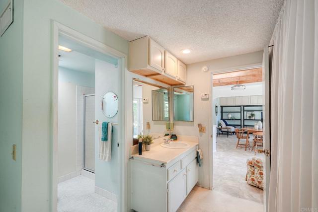Escondido, California, 92027, United States, 3 Bedrooms Bedrooms, ,2 BathroomsBathrooms,Residential,For Sale,2048508