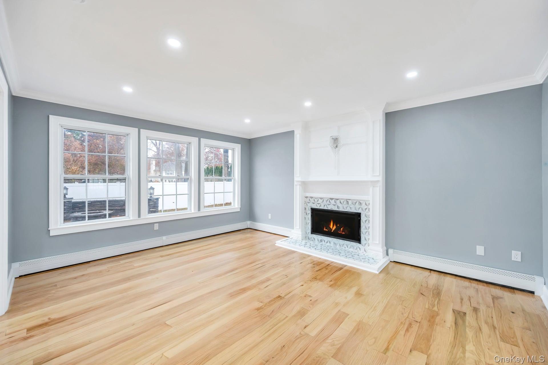 Selden, New York, 11784, United States, 4 Bedrooms Bedrooms, ,3 BathroomsBathrooms,Residential,For Sale,1990980