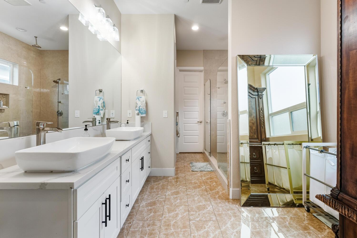 Tracy, California, 95377, United States, 4 Bedrooms Bedrooms, ,3 BathroomsBathrooms,Residential,For Sale,2001964