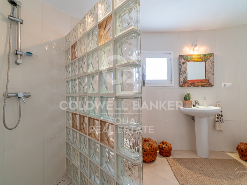 Alicante, Benissa, La Vi?a - Montemar - San Jaime, Benissa, Comunidad Valenciana, 03720, ES, 4 Bedrooms Bedrooms, ,3 BathroomsBathrooms,Residential,For Sale,Alicante, Benissa, La Vi?a - Montemar - San Jaime,1619503