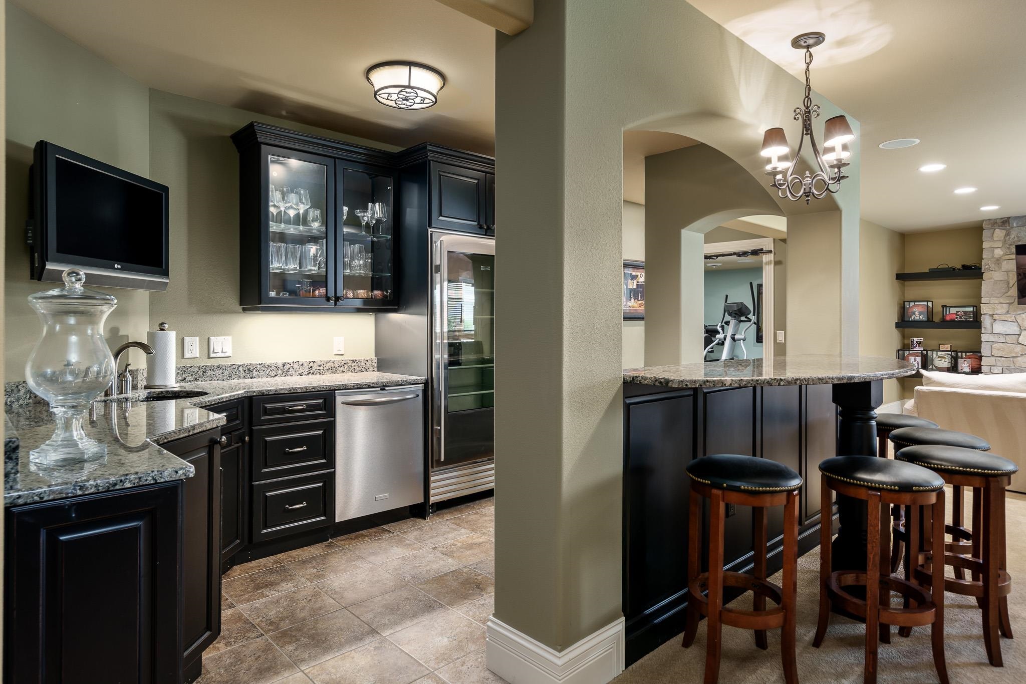 Waunakee, Wisconsin, 53597, United States, 6 Bedrooms Bedrooms, ,5 BathroomsBathrooms,Residential,For Sale,1914113