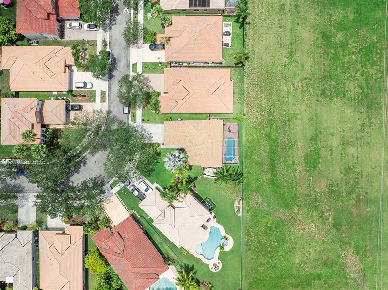 Davie, Florida, 33325, United States, 4 Bedrooms Bedrooms, ,3 BathroomsBathrooms,Residential,For Sale,1837198