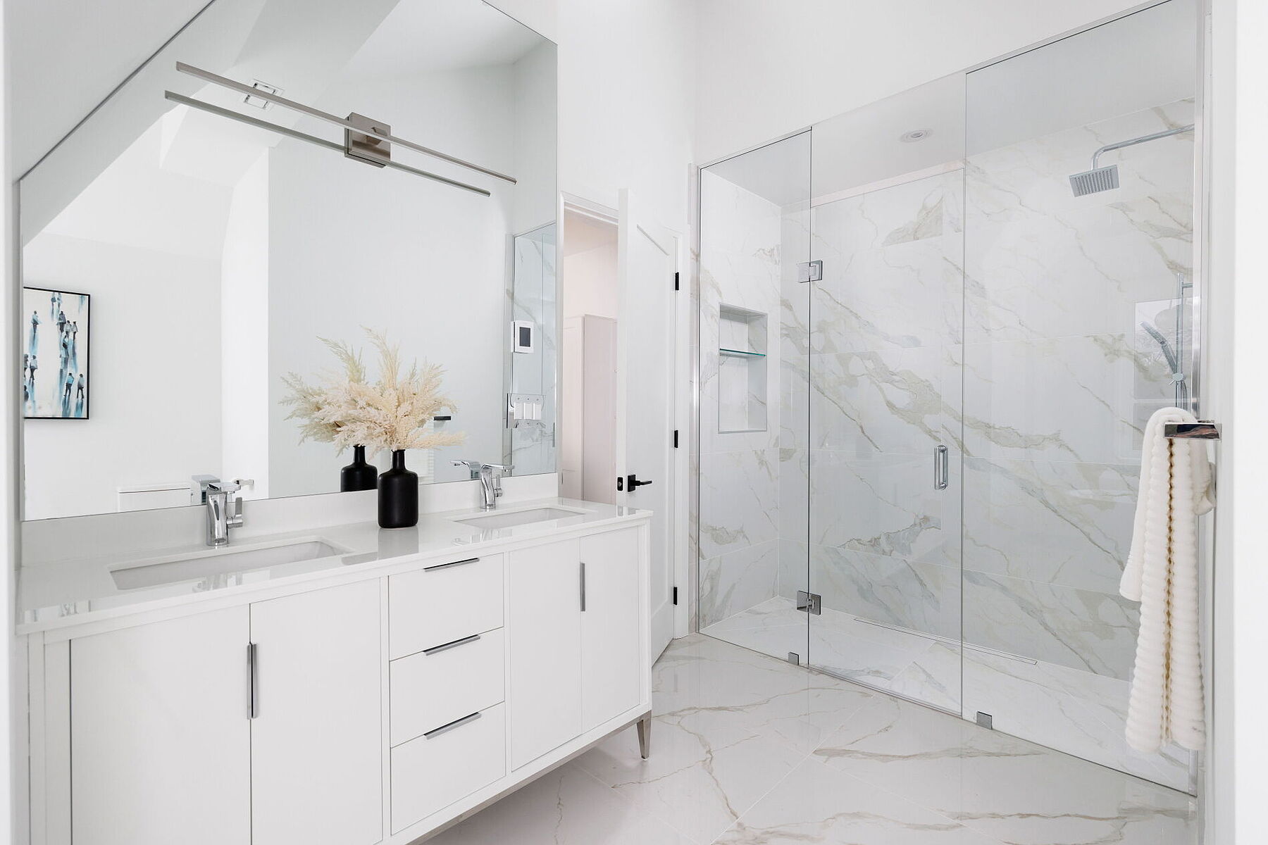  Custom Built Home - 物件實景