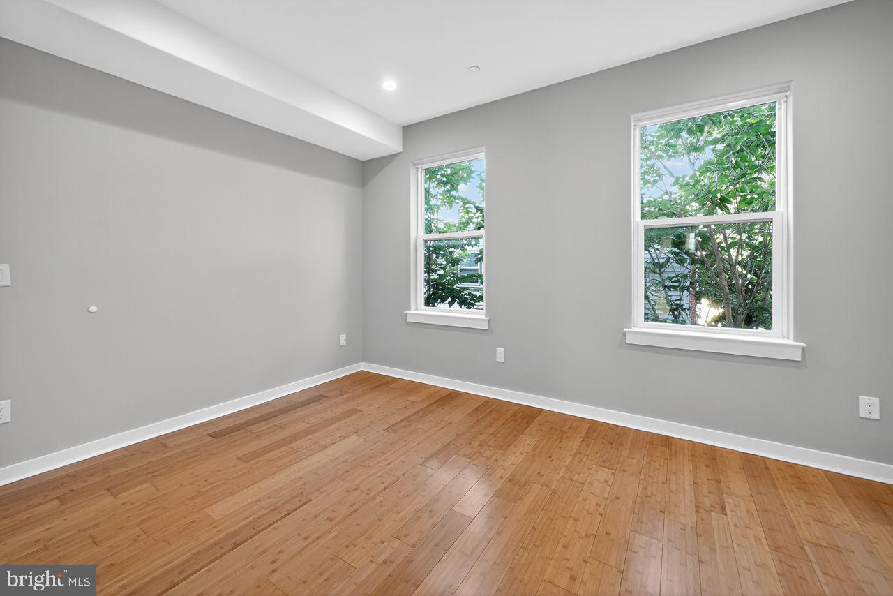 Philadelphia, Pennsylvania, 19146, United States, 4 Bedrooms Bedrooms, ,3 BathroomsBathrooms,Residential,For Sale,1960964